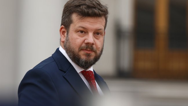 Cadem: Kaiser supera por primera vez a Kast en preferencia presidencial espontánea