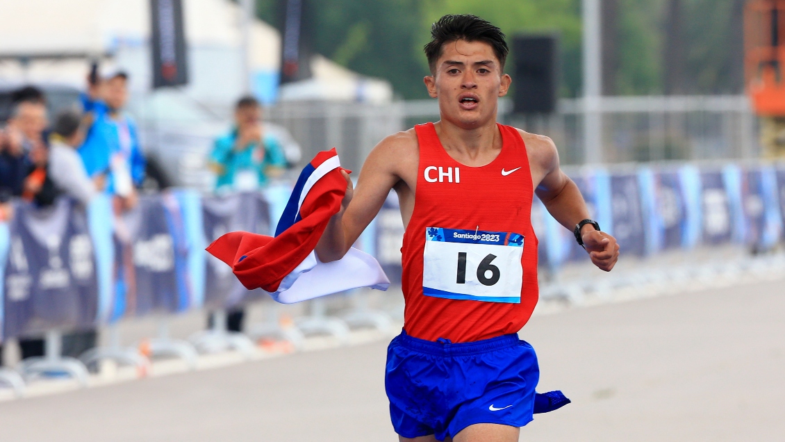 Hugo Catrileo se lució con un cuarto lugar en el Maratón de Houston