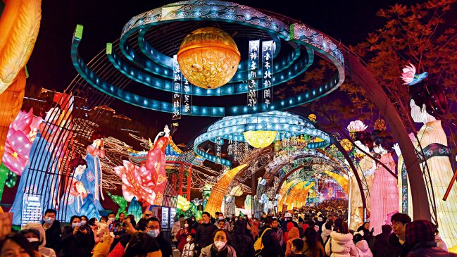 China Hoy: La emoción festiva es siempre la misma