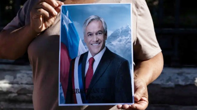 Piñera no merece estatua, según timonel PS: 