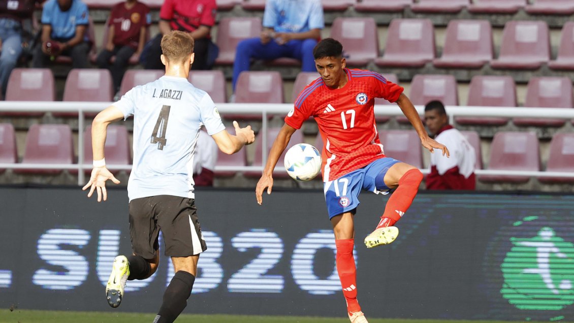 La Roja sufrió una amarga caída de último minuto ante Uruguay en el Sudamericano Sub 20