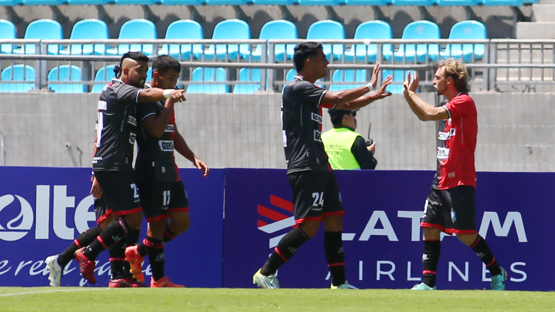 Deportes Antofagasta doblegó a Iquique en el primer partido de la Copa Chile y de la temporada 2025