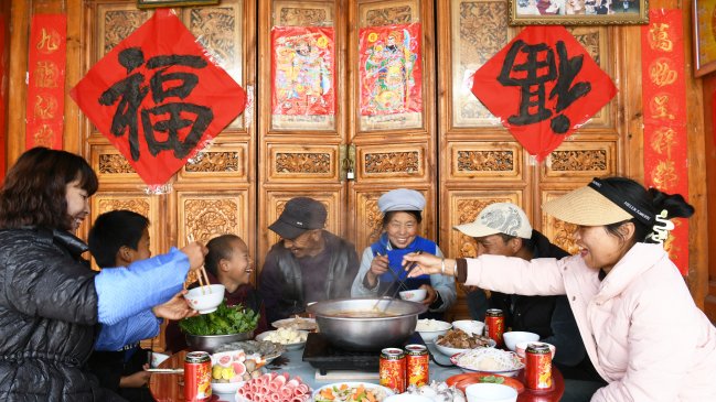 De la cereza chilena al cangrejo ruso: Los sabores globales animan la Fiesta de la Primavera