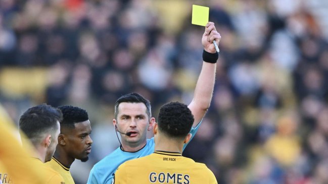 Ponen protección policial a árbitro por amenazas tras partido de Premier League