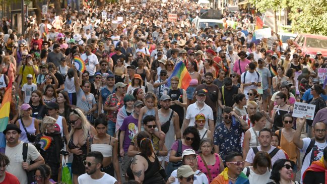 Miles de argentinos dijeron 