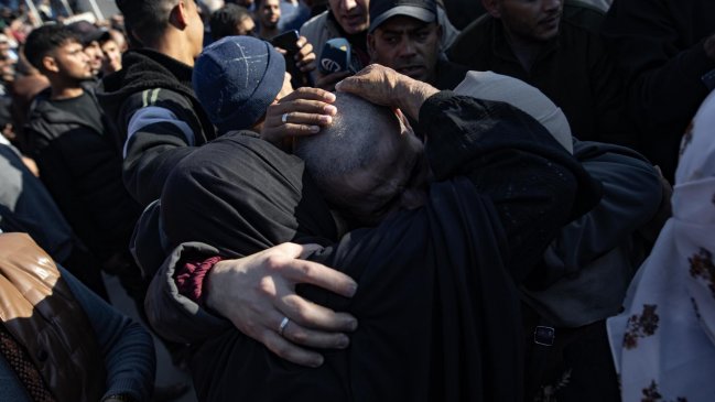 Más de 140 presos palestinos fueron liberados en Jan Yunis tras regreso de rehenes israelíes