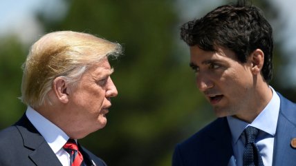 Trump obtuvo compromiso de Trudeau y suspenderá 30 días los aranceles a Canadá