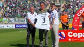 Caszely y Mosa homenajearon a Elías Figueroa antes del duelo de Santiago Wanderers y Colo Colo