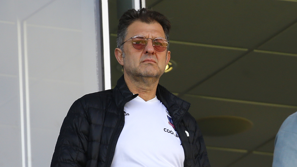 Mosa sobre el pasto del Monumental: Esta cancha siempre tiene que estar impecable