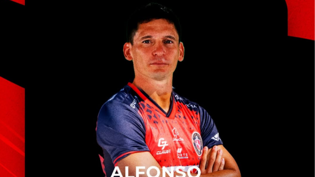 Alfonso Parot se convirtió en nuevo jugador de Deportes Limache