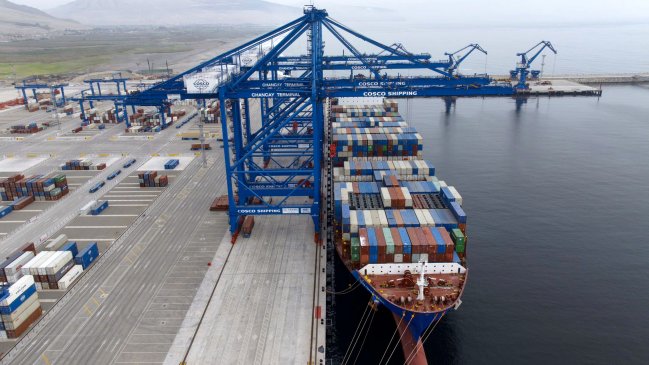 Naviera china dejará de recalar en Chile: Lo hará en megapuerto de Perú