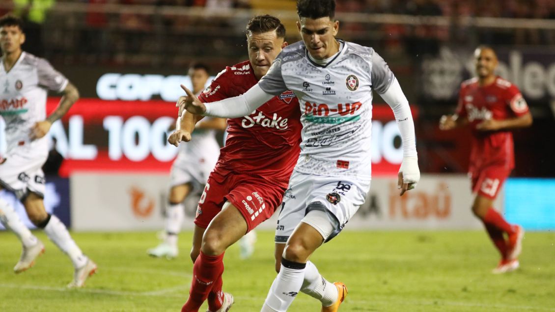 Deportes Limache igualó con Ñublense y mantuvo su invicto en Primera División