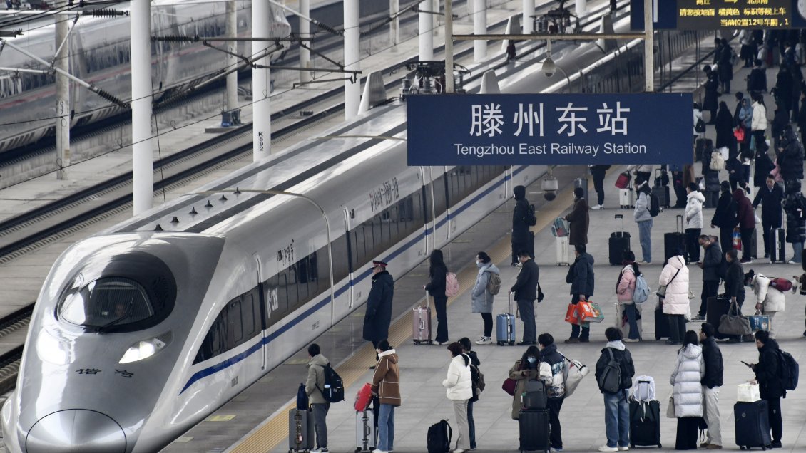 China registró un récord de 9.020 millones de viajes domésticos por el Año Nuevo lunar