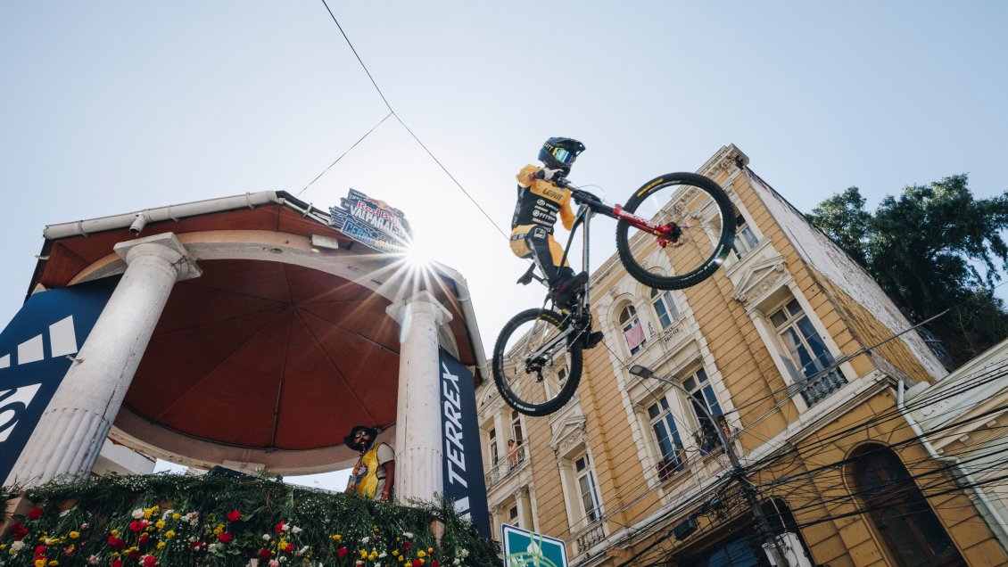 Todo lo que debes saber de la vigésimo primera edición del Red Bull Valparaíso Cerro Abajo