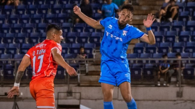 San Marcos de Arica aguantó con uno menos y empató ante Cobreloa en el Ascenso