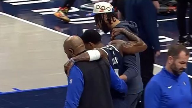 [VIDEOS] Irving sufrió seria lesión ante Sacramento: Dejó la cancha después de ejecutar sus tiros libres