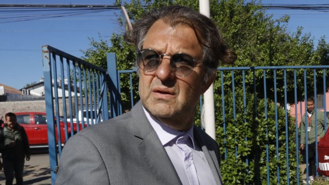 Aníbal Mosa respaldó el trabajo de Almirón: El entiende la responsabilidad