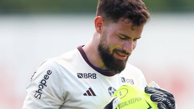 [VIDEO] Flamengo implementó pelotas triangulares para entrenar a sus porteros