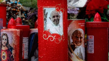   El papa cumple 12 de años de pontificado: En el hospital y con el futuro de Iglesia en el aire 