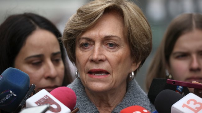 Matthei: Si la ministra Jara tuviera un mínimo de decencia, renunciaría
