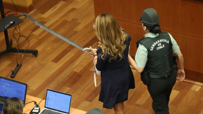 Cathy Barriga es reformalizada y su defensa aspira a un arresto domiciliario