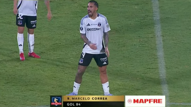¿Marcelo Correa? El llamativo detalle del delantero de Colo Colo contra Bucaramanga