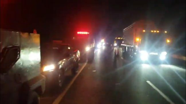 La Araucanía: Disturbios en la Ruta 5 afectaron al menos a dos camiones