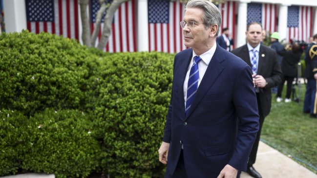 Secretario del Tesoro de EEUU negó que aranceles conduzcan a una recesión