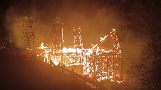 RML se adjudicó nuevo atentado incendiario en Contulmo: Dos viviendas y un galpón destruido
