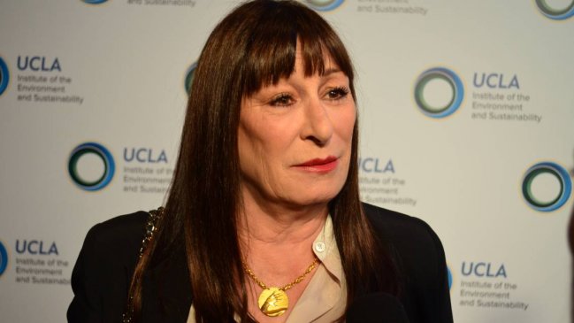 Anjelica Huston revela que sufrió de cáncer hace seis años: 
