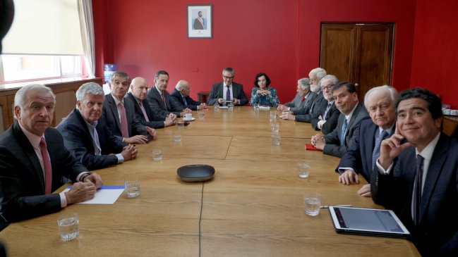 Marcel abordó los aranceles con exministros de Hacienda y extitulares del BC