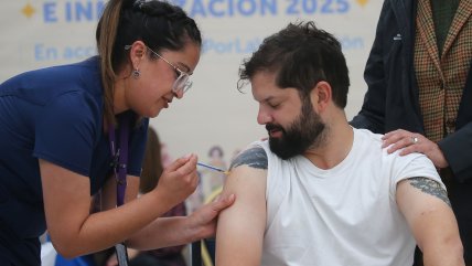  Médico: Vacunarse al mismo tiempo contra el Covid y la influenza no implica riesgo  
