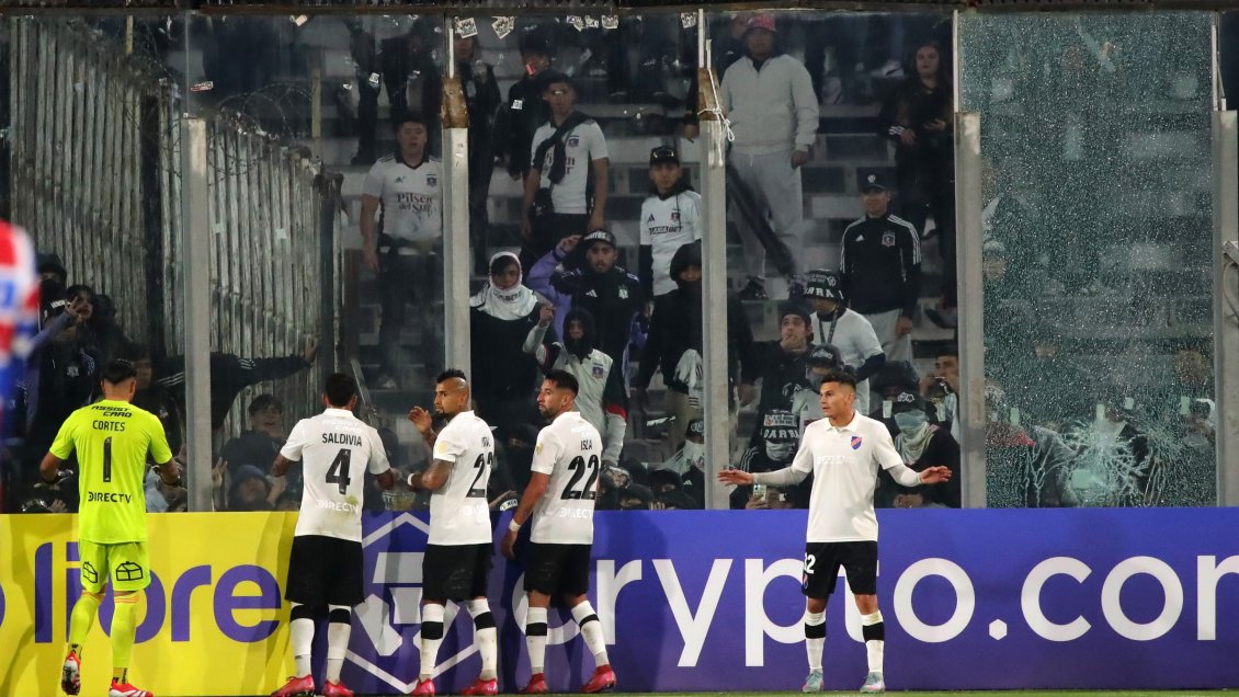 Colo Colo recibe a Fortaleza en duelo clave por la Copa Libertadores