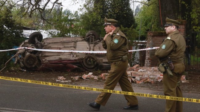 Illapel: Dos muertos tras volcamiento de vehículo en plena ruta