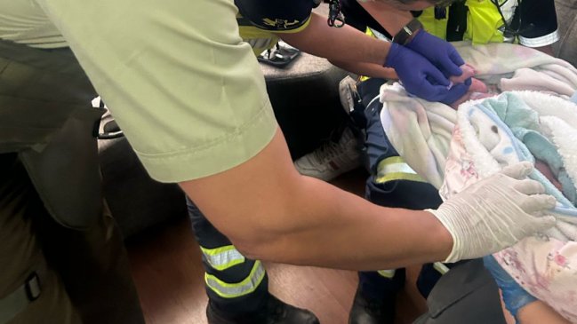 Carabineros asistieron en parto de gemelas en Pudahuel