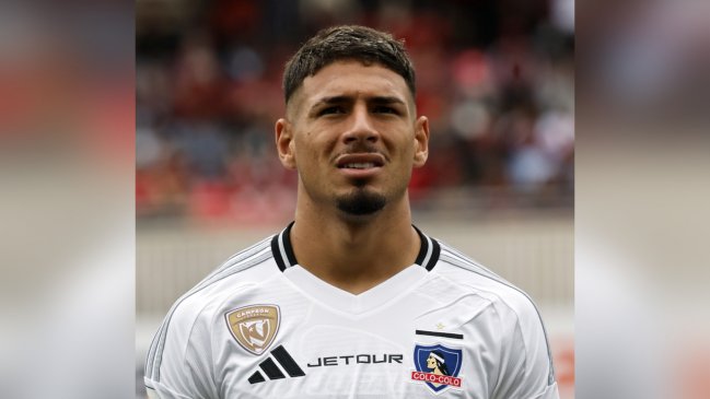 [VIDEO] Alan Saldivia entonó cánticos contra la U junto a barristas en velorio de hincha de Colo Colo