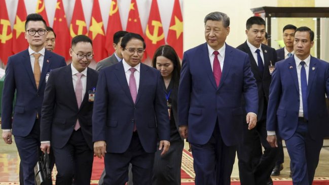 Xi inició en Vietnam su gira por el Sudeste Asiático