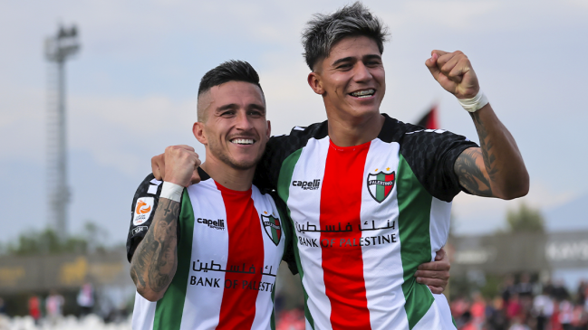 Palestino superó dramáticamente a Unión La Calera y retomó el liderato en la Liga