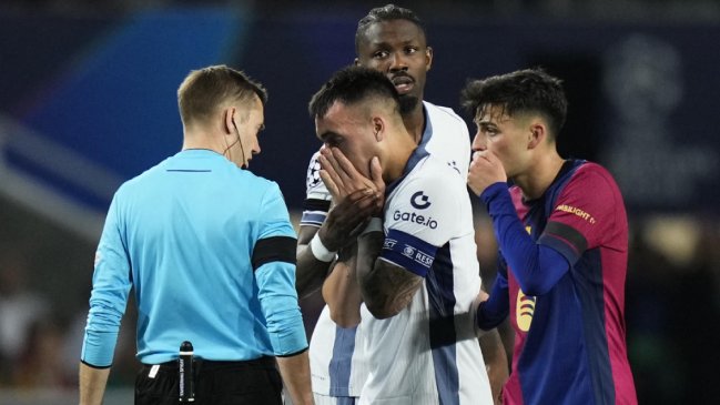 Lautaro Martínez se lesionó en el primer tiempo del choque ante FC Barcelona