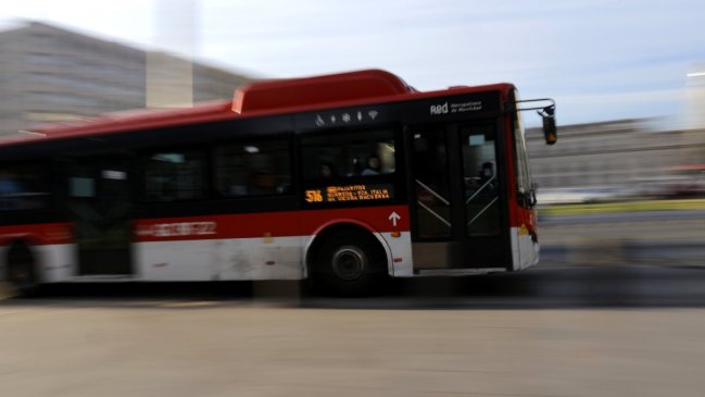 Dos mujeres murieron atropelladas por bus RED en el centro de Santiago