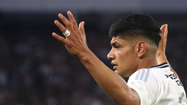 Presidente de Vélez contactó a Claudio Aquino para que vuelva a Argentina