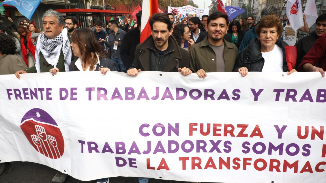 [Fotos] Masiva concurrencia en marcha de la CUT por el Día del ...