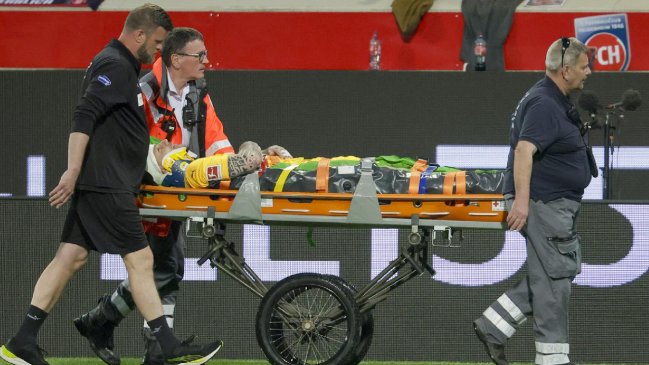 Preocupación en Alemania: Arquero sufrió un golpe en la cabeza y fue sustituido inconsciente