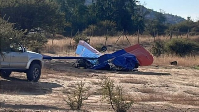 Piloto de avioneta murió tras caer en club de golf de Pirque