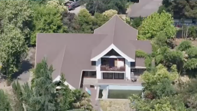 PDI desalojó mansión tomada en Lo Curro: Tres detenidos