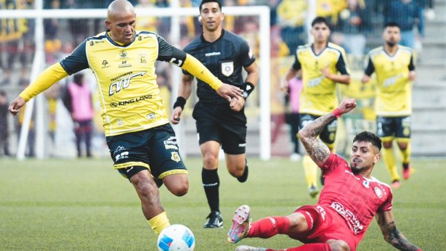 Duelo de La Calera y San Luis fue suspendido por incidentes