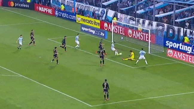 [VIDEO] Racing golpeó a Colo Colo en el primer tiempo con doblete de 