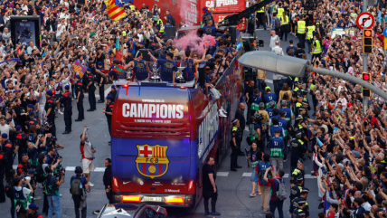   FC Barcelona tuvo un masivo festejo por su triplete de Liga, Copa del Rey y Supercopa 