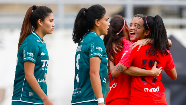 La U remontó ante S. Wanderers para cerrar con triunfo la primera rueda en la Liga Femenina