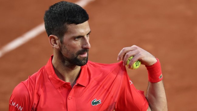 Djokovic dejó en el camino a Moutet y sigue a paso firme en Roland Garros